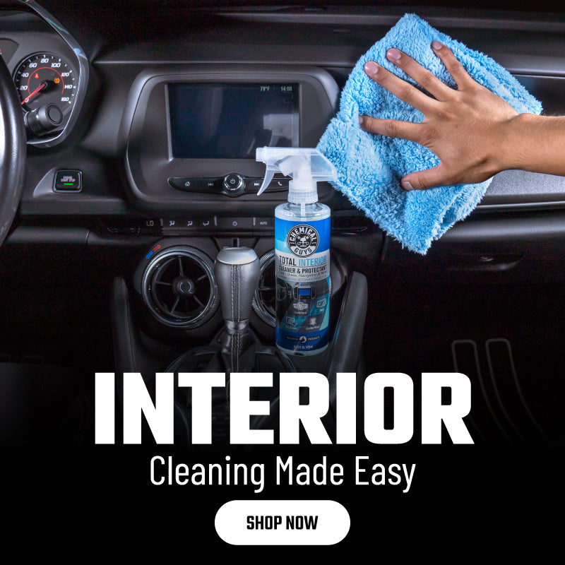 Speedy Clean with Easy-to-Use Quick Detailers